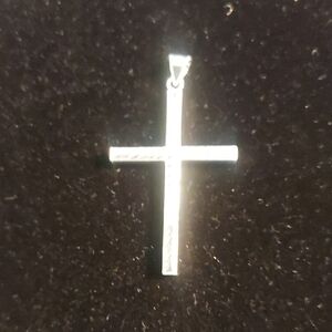 Elegant Sterling Cross Pendant Necklace in Silver